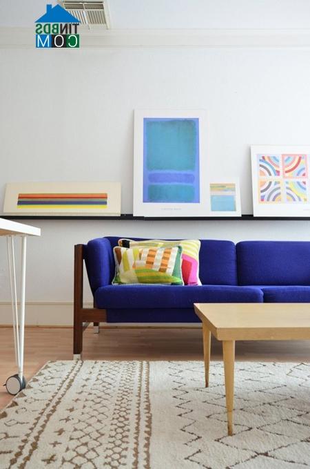 Ảnh Trang trí phòng khách sinh động với sofa màu sắc