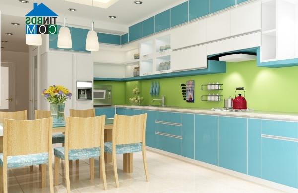 Ảnh Gian bếp hiện đại và cá tính nhờ cách phối màu