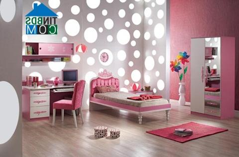 Ảnh Làm điệu phòng bé gái với sắc hồng