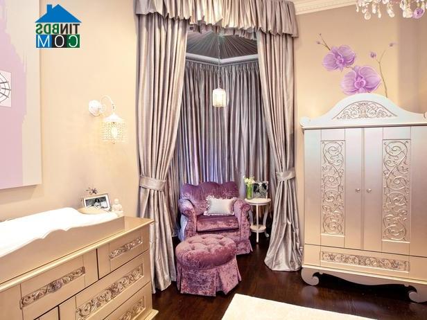 Ảnh Sắc tím cho phòng bé gái