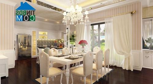 Ảnh Phòng ăn hiện đại, ấm áp vối đèn chiếu sáng