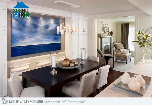 Ảnh Bàn ăn lãng mạn với phong cách cổ điển