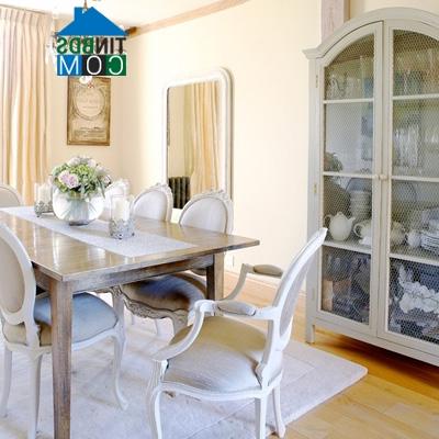 Ảnh Phòng ăn đầy sức sống với những gam màu rực rỡ