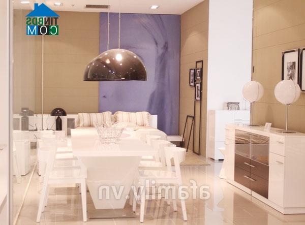 Ảnh Trang trí cho phòng ăn màu trắng trở nên cuốn hút