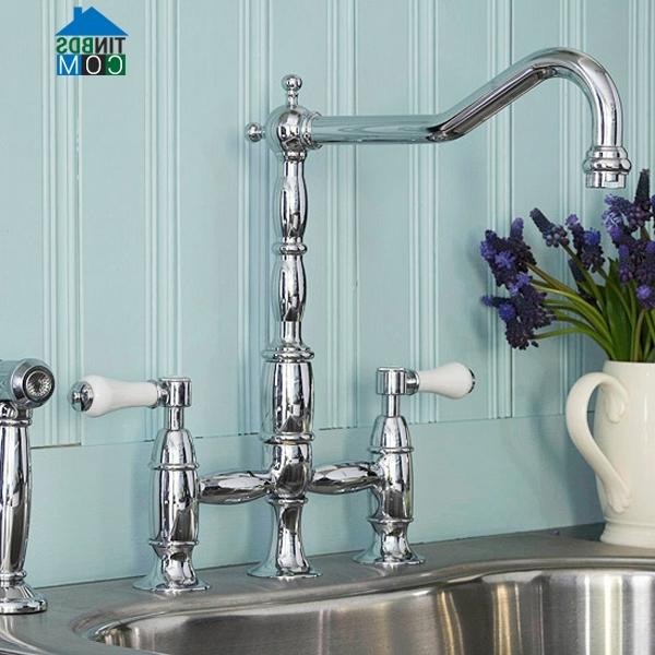 Ảnh Tân trang cho căn bếp buồn tẻ