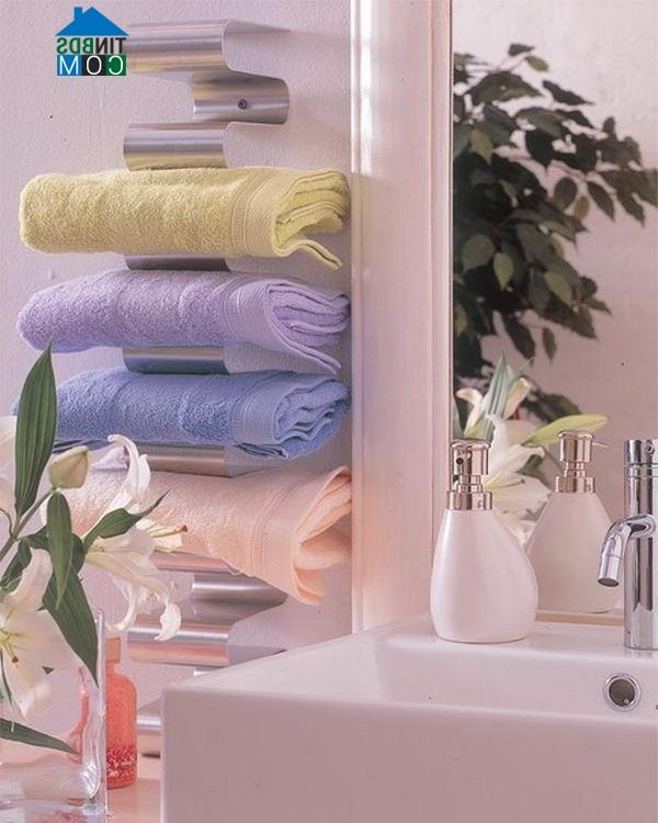 Ảnh 5 mẫu kệ lưu trữ khăn tắm tiện dụng