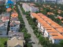 Môi giới ra tay, "ăn" ngay bạc tỷ trong nháy mắt