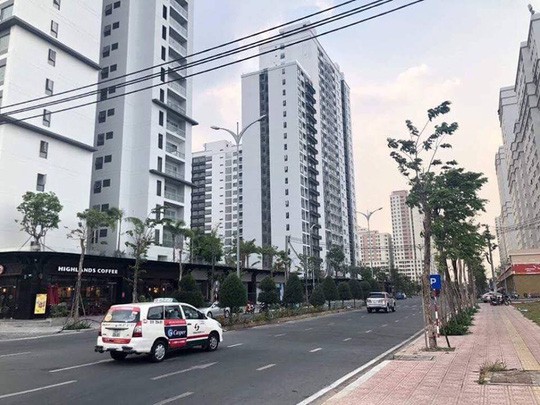 Chung cư bình dân mượn tên hạng sang để câu khách