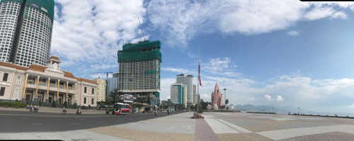 Lo lắng nguy cơ "vỡ trận" condotel tại Nha Trang