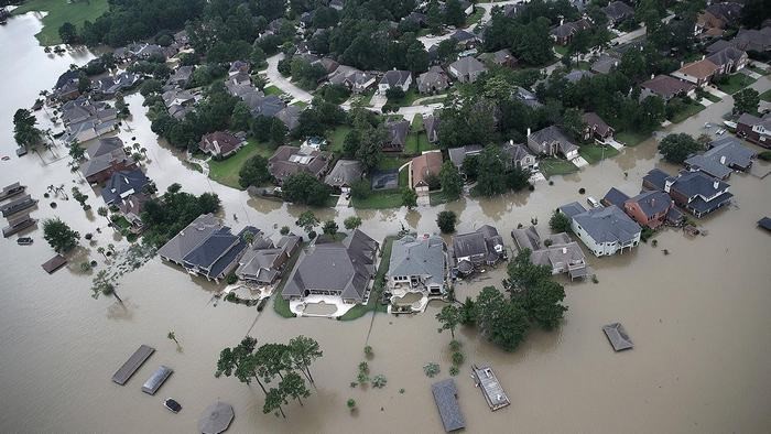 Doanh số bán nhà tại Mỹ giảm sút do siêu bão Harvey và Irma