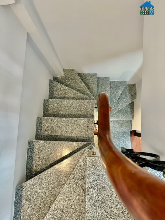 Ảnh Nhỉnh 2Tỷ nhà 5Tầng/3PN mới KOONG/Phố Phương Mai/ÔTÔ 20m/Sổ đỏ CC 0