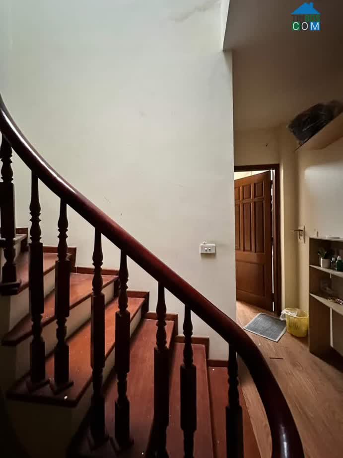 Ảnh Nhỉnh 5 Tỷ có nhà đẹp ở ngay TT Cầu Giấy. Cách đường Cầu Giấy chưa đến 100m, ngõ thông tứ tung 0