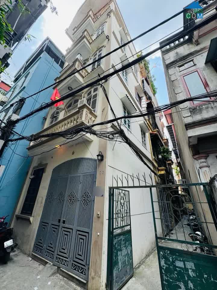 Ảnh Bán nhà Dịch Vọng 32m2, lô góc sát phố, ngõ rộng đẹp, ô tô 5 mét, giá 8 tỷ 100tr 0