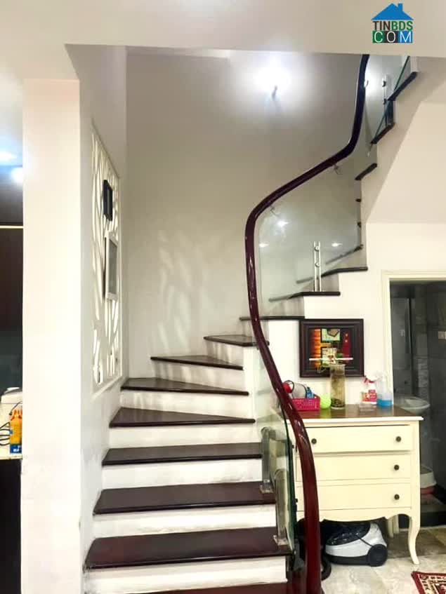 Ảnh Bán Nhà Nguyễn Chí Thanh 50m2-Mt 5,2m-5 Tầng-Giá Chào 16,1 Tỷ-Thương Lượng. 0