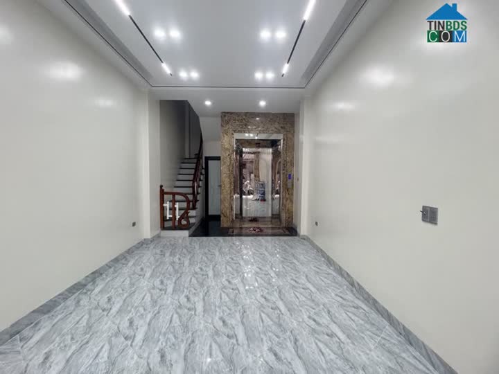 Ảnh Bán nhà Nguyễn Văn Cừ hộ khẩu Gia Thuỵ, Long Biên. Thang máy, an sinh đỉnh. 50m2*6T, 9.7 tỷ 0