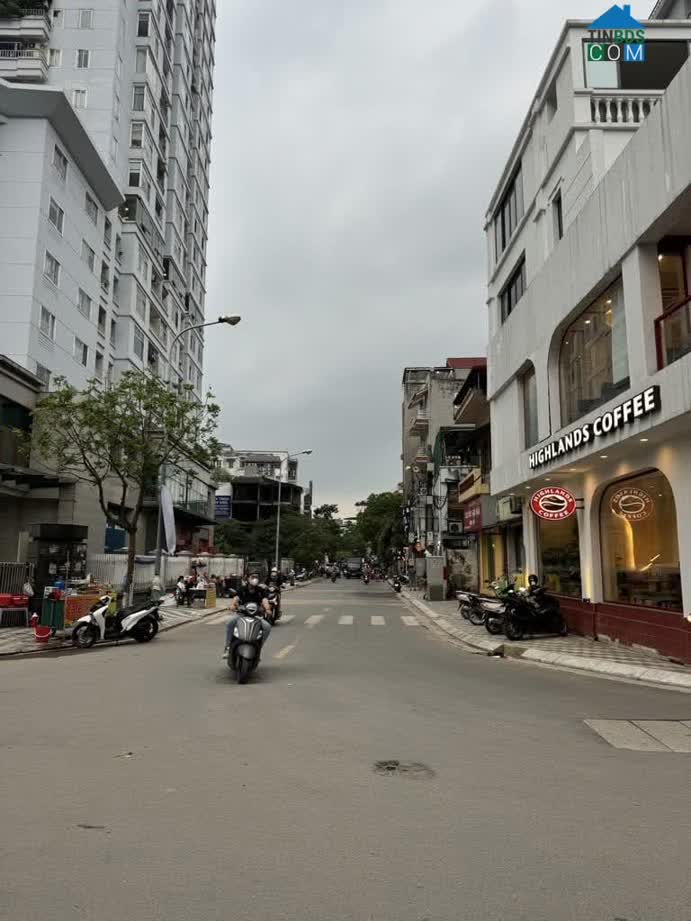 Ảnh 16 tỷ Phố Đào Tấn - hiếm - ô tô vào nhà - Kinh doanh - Gần phố 0