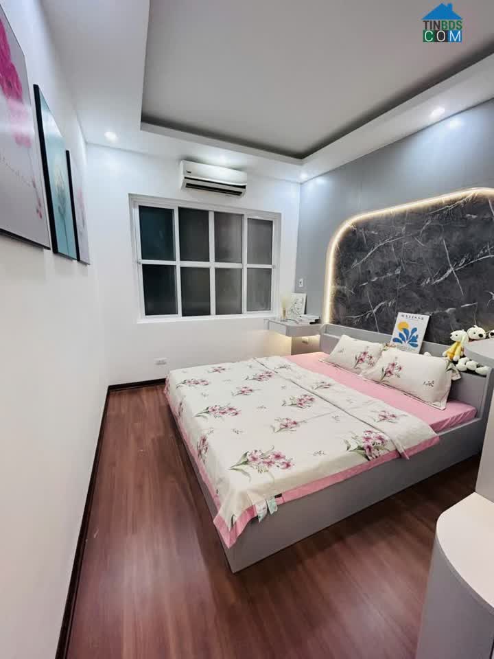 Ảnh Bán nhà phố Tôn Tùng, Đống Đa, 5 tầng lô góc, nhà đẹp ở luôn, ngõ rộng 0