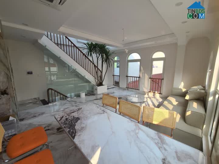 Ảnh Siêu Hiếm-Nhà Đẹp Liễu Giai 90m2-5 Tầng-Mt 5m-Giá Chào 14 Tỷ-Thương Lượng 0