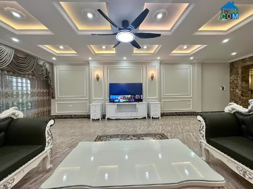 Ảnh Bán nhà ăn tết phố Bồ Đề, Long Biên, nội thất tiền tỷ, thang máy, gara 2 ôtô. 80m2*7T, 17.8 tỷ 0