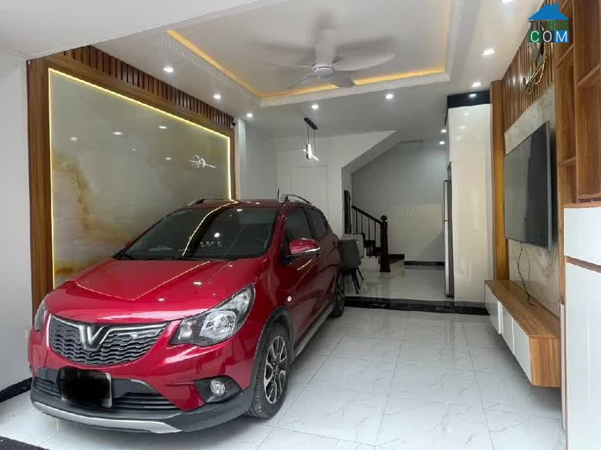 Ảnh Không Có Căn Thứ 2 !!! Hơn 5 Tỷ Gara Oto, Lô Góc, Ngô Gia Tự, 5T Mới Ở Luôn. LH 0936123469 0