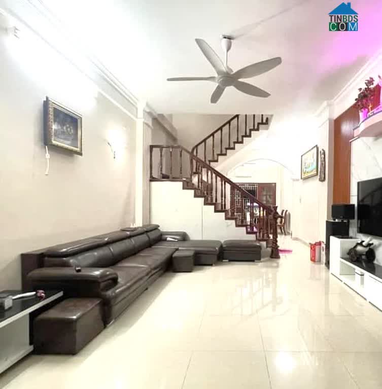 Ảnh Nhà đẹp ở ngay, Cầu Giấy, gần Oto, 65m2, 5T, MT 5.5m, chỉ 12 tỷ. 0