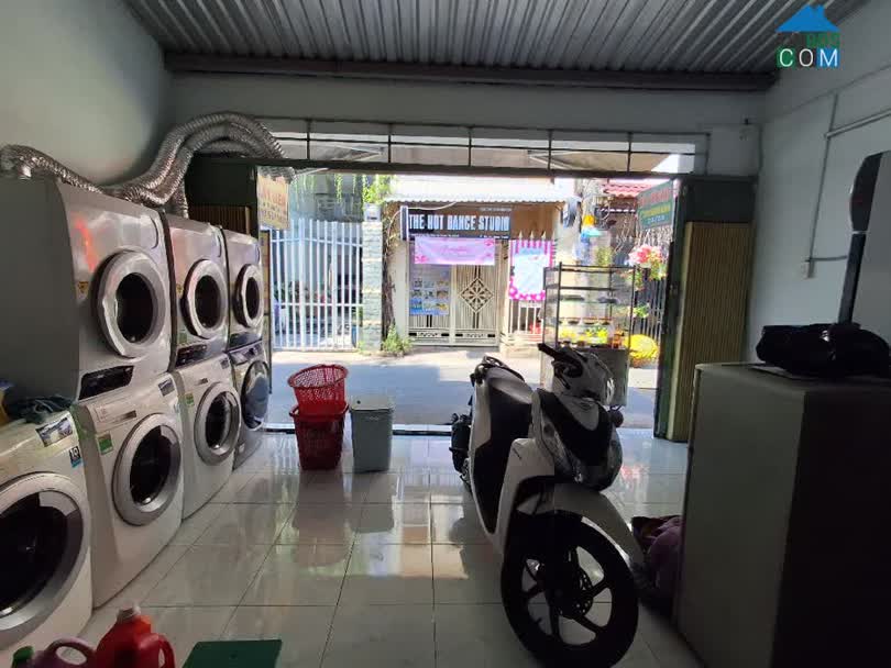 Ảnh Ngang 5M, Nhà Mặt tiền hẻm Xe Hơi Thông. thu nhập 108tr/năm, Trung Tâm Quận 7, 71m2, Giá 7.5tỷ 0