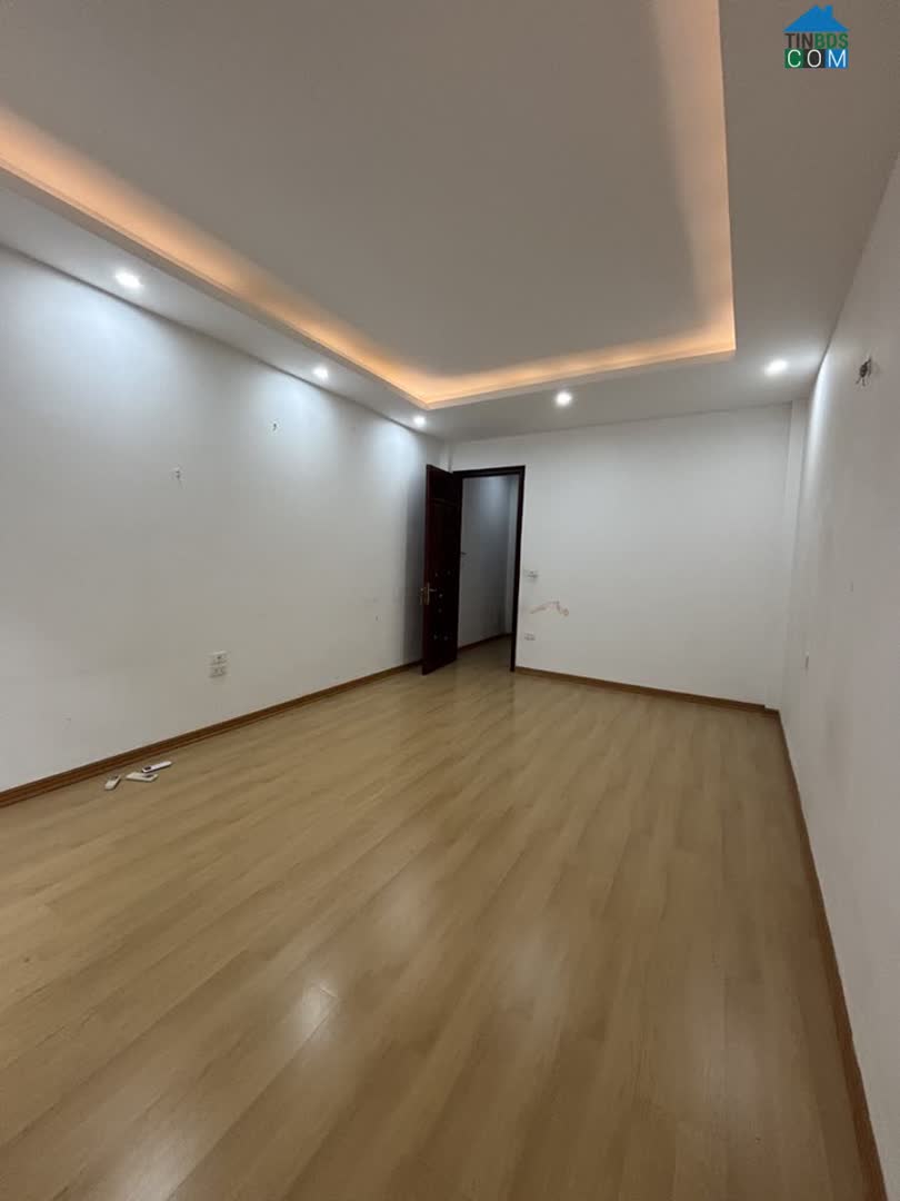 Ảnh Mỹ Đình, hiếm, 54m2, mt 3.7m, 2 thoáng, 50m oto, dân xây 9tỷ350 0