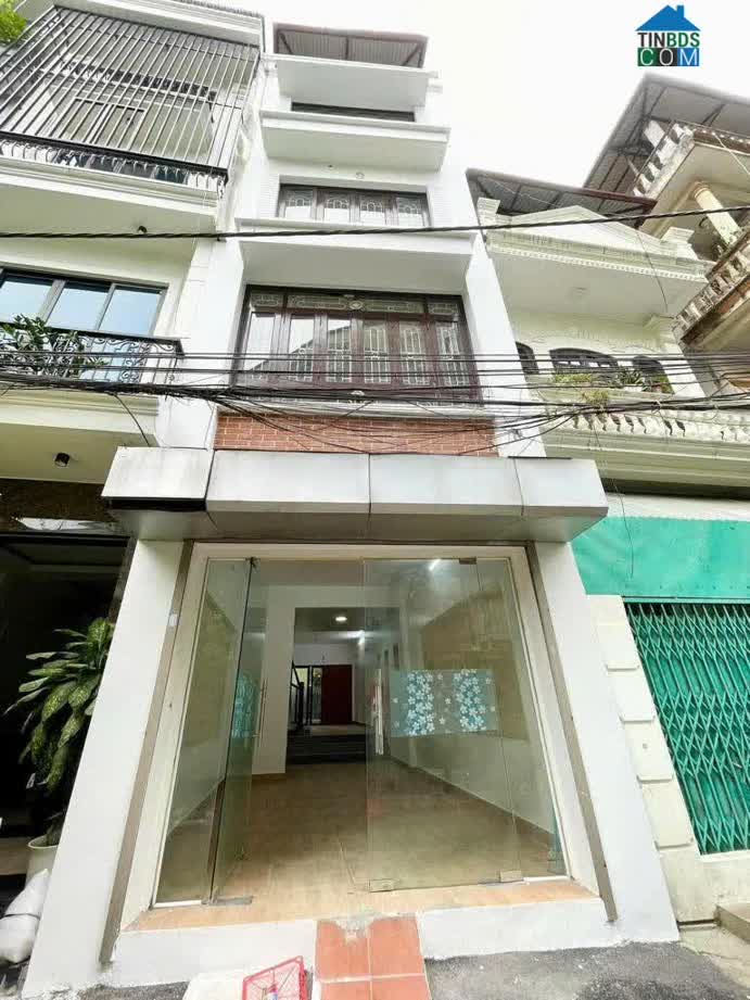 Ảnh Bán nhà sổ đỏ chính chủ phố Hoàng Sâm - Hoàng Quốc Việt 0