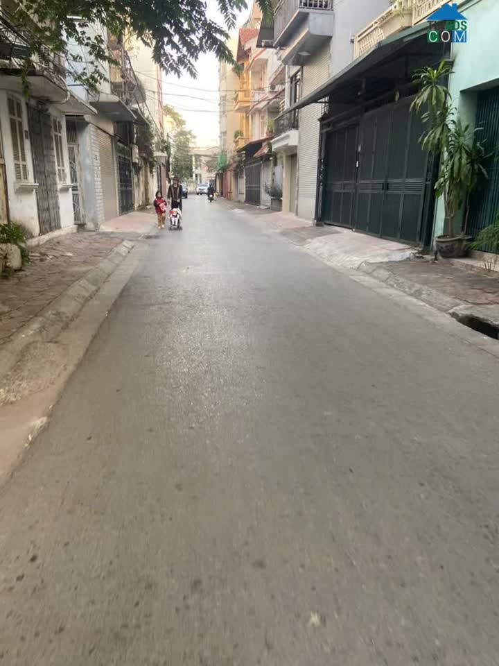 Ảnh Bán đất tặng nhà 3 tầng Ngọc Thuỵ - Ô tô Tránh- 40m2 nhỉnh 4.9 tỷ ( Thương Lượng) 0