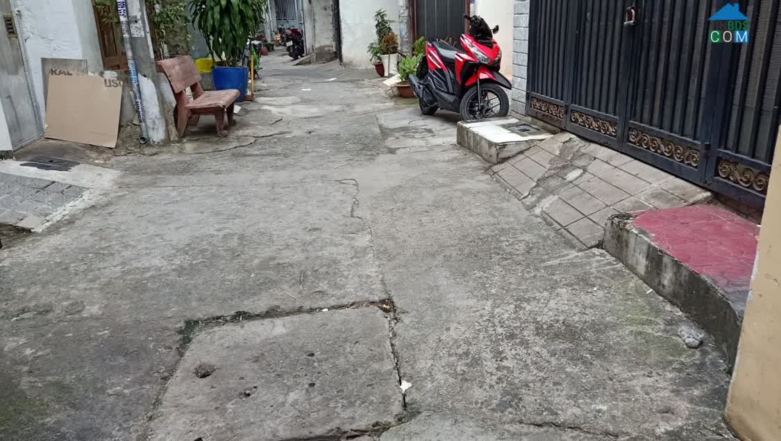 Ảnh Bán Nhà 3 Tầng, 4 Phòng Ngủ, Giá 5.8 Tỷ - Vị Trí Vàng Tân Hương, Tân Phú 0