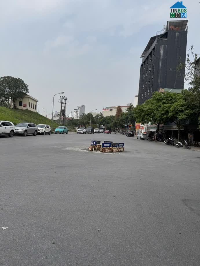 Ảnh Bán nhà mặt phố Ngọc Thuỵ 45m2 mặt tiền 8,5m - Kinh Doanh, Conterner tránh- 9 tỷ ( Thương Lượng) 0