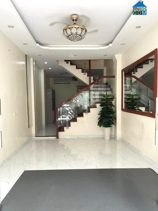 Ảnh Nhanh Nhà Nhỉnh 5 Tỷ 30m Nguyễn Khánh Toàn Thực Sự Rất Hiếm 0