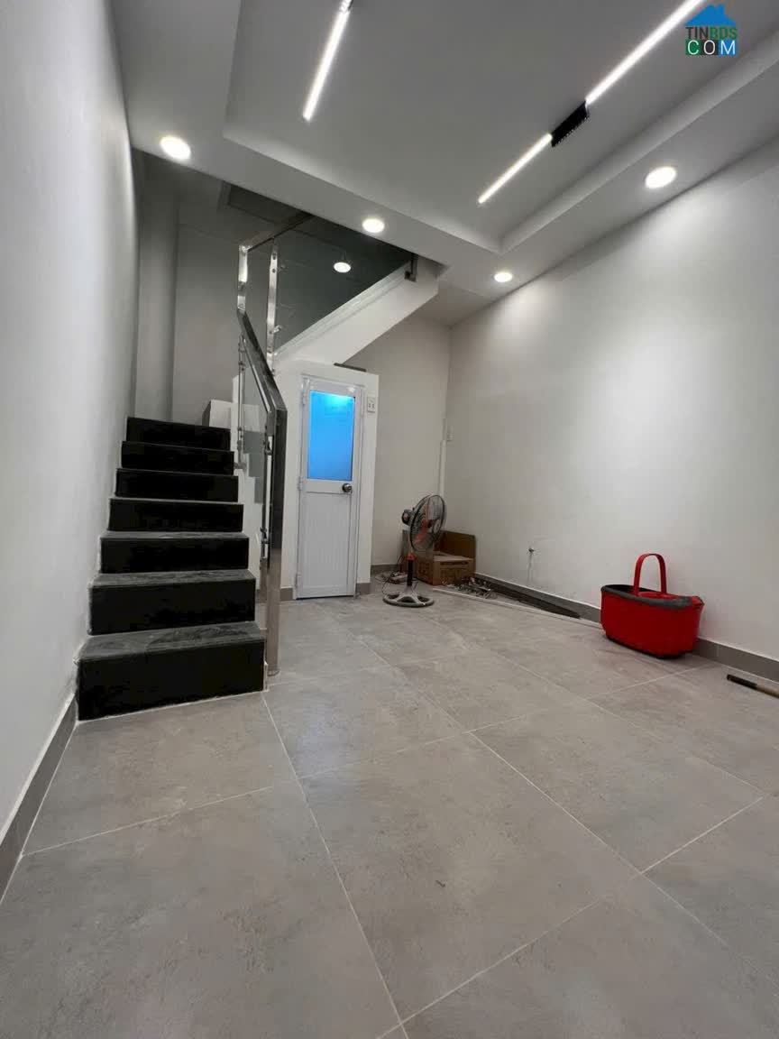 Ảnh Sát Mặt Tiền Hoàng Diệu Xe Hơi Q4
5 Tấm Có 4 Tỷ 0