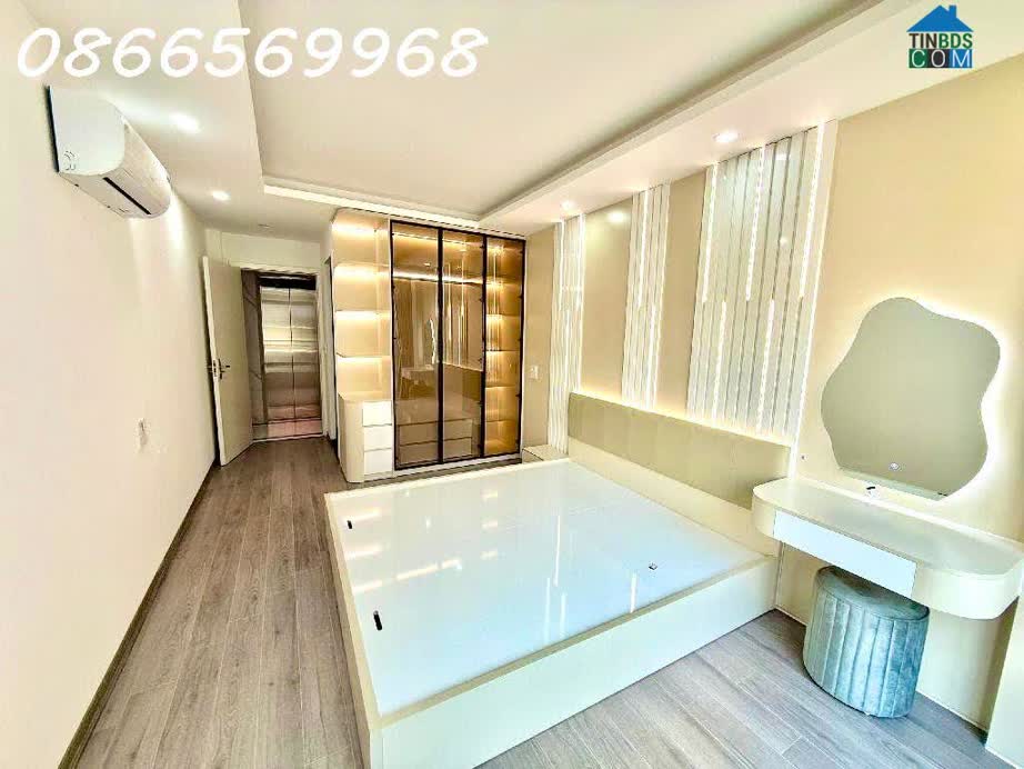 Ảnh Nhà Phố Đội Cấn, 32M X 6T Thang Máy, Full Nội Thất, Ngõ Nông, 8.38 Tỷ 0