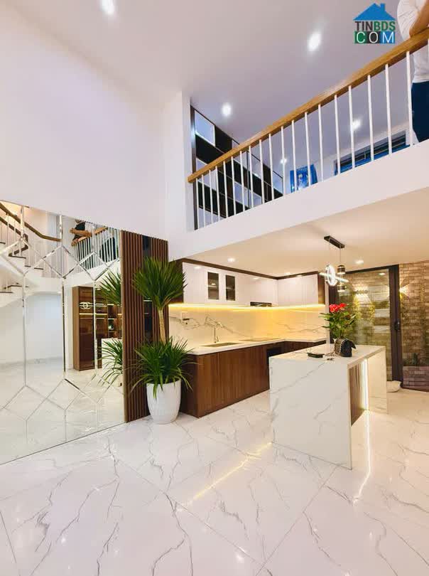 Ảnh Đê La Thành, Ba Đình. 60M2 5 Tầng Giá 9.3 Tỷ- Vài Bước Ra Phố-Nhà Đẹp - Không Quy Hoạch. 0