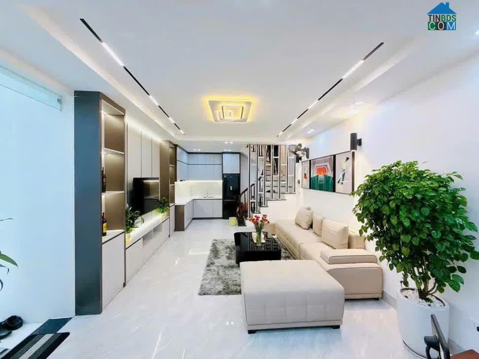 Ảnh Nhà Nguyễn Khánh Toàn Sổ Vuông Như 1 Ô Tô Hơn 5 Tỷ 0