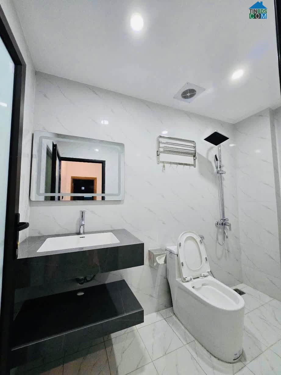 Ảnh Bán Nhà Hoàng Hoa Thám 37m2 5 tầng MT 3,6m 8.x tỷ - Nhà đẹp - Nội Thất Xịn - Ô TÔ Đỗ 5m 0