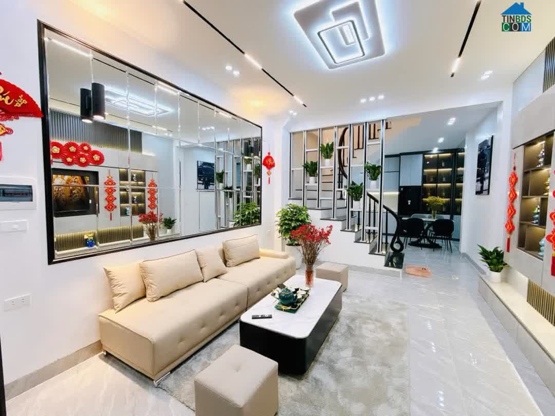 Ảnh Bán nhà mới tinh 42m 4tầng MT3,9m 9tỷ Xuân Thủy Dịch Vọng Cầu Giấy Xây mới Trung tâm quận. 0