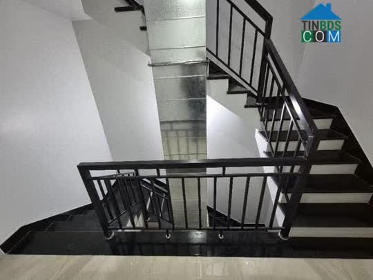 Ảnh Bán tòa CHDV dòng tiền 3 tỷ 1 năm - Xuân La - 250m2 x 9T - Tầng hầm thang máy - 15m ra Phố 0