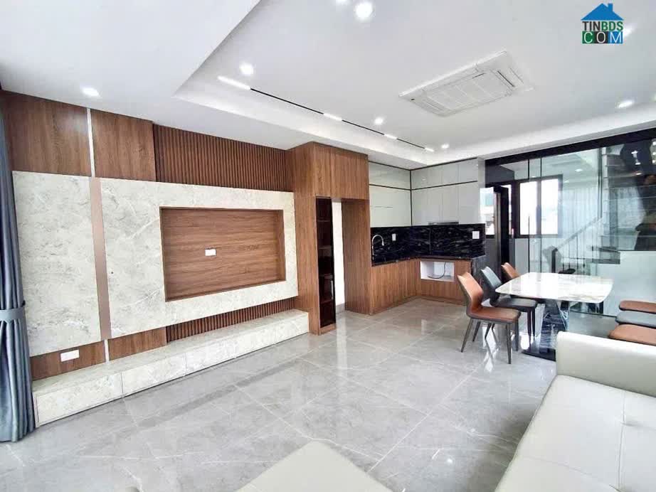 Ảnh Hiếm Hot, Nhỉnh 9 Tỷ Nhà Mới Lõi Nguyễn Sơn 40m, 6t, Mt4.5m, Ô Tô Ngủ Trong Nhà, Thang Máy 0