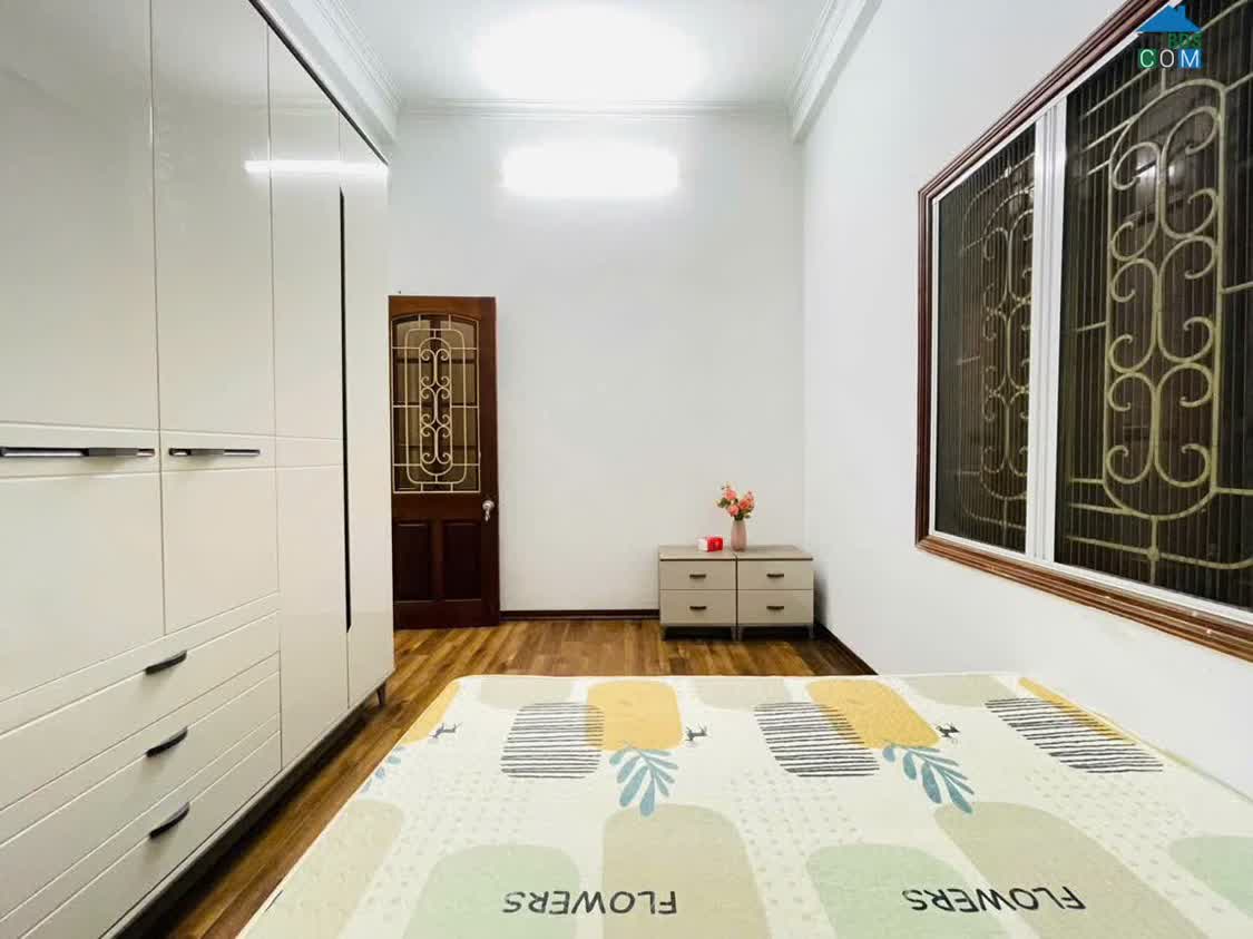 Ảnh Bán nhà 10 m ra mặt Đường Láng ( Ngã Tư Sở), Đống Đa, DT 87m2, 3tầng, mặt Tiền 5m. giá 9,4 tỷ. 0