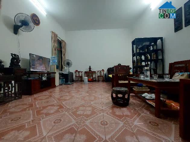 Ảnh Hiếm, Đội Cấn, lô góc, 35 m2, MT 5.7 m, 3 tầng, giá chỉ 6 tỷ 0