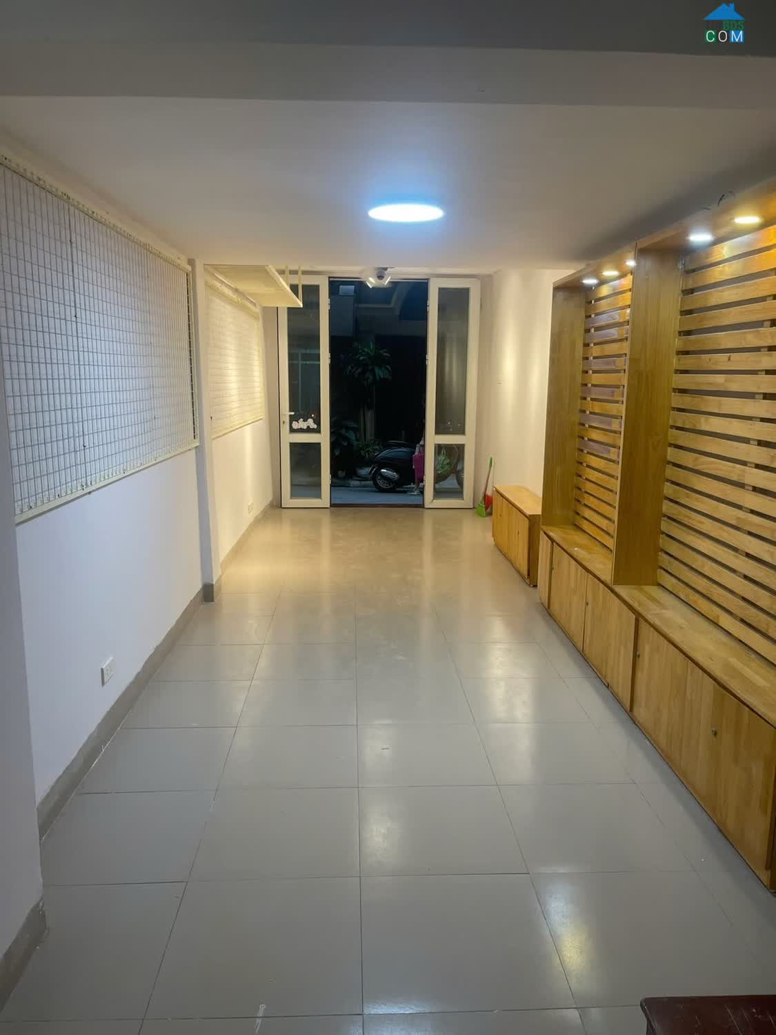 Ảnh Nhỉnh 12 Tỷ Sở Hữu Nhà Nguyễn Chí Thanh - Ngách Ô Tô Tránh - Vỉa Hè - Kinh Doanh- 6 Tầng 0