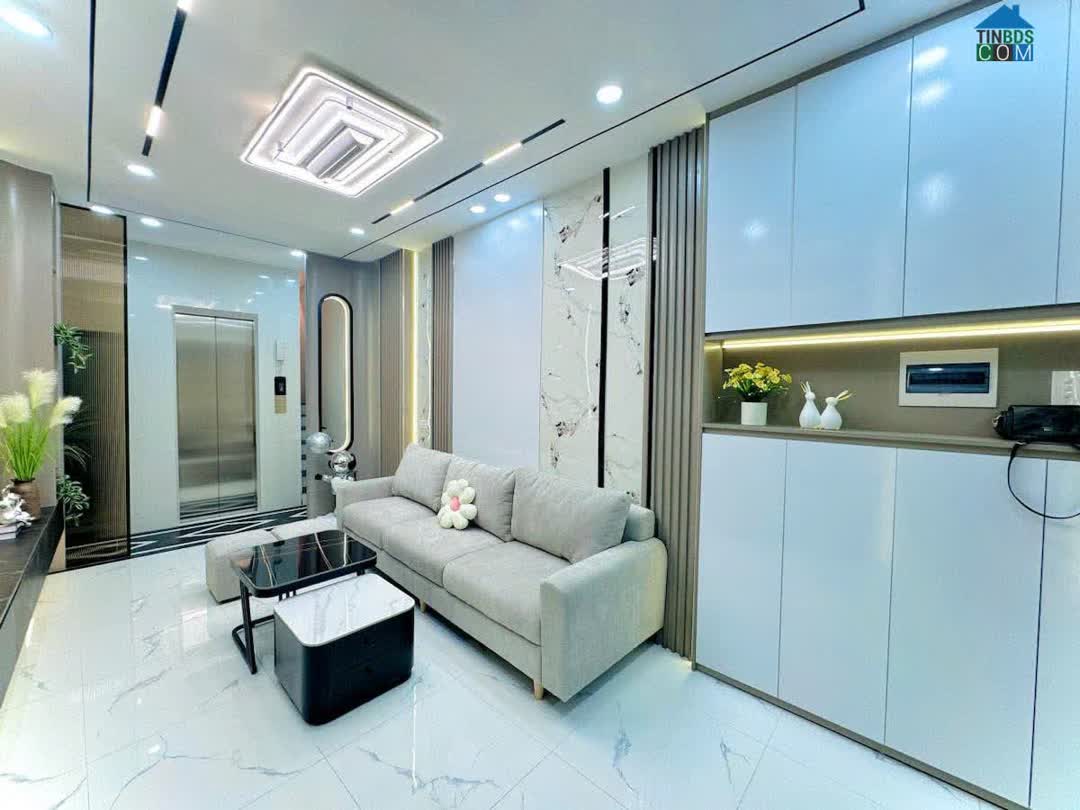 Ảnh Bán nhà Hào Nam hơn 8 tỷ - 5 tầng thang máy, cách vài nhà ra mặt phố 0