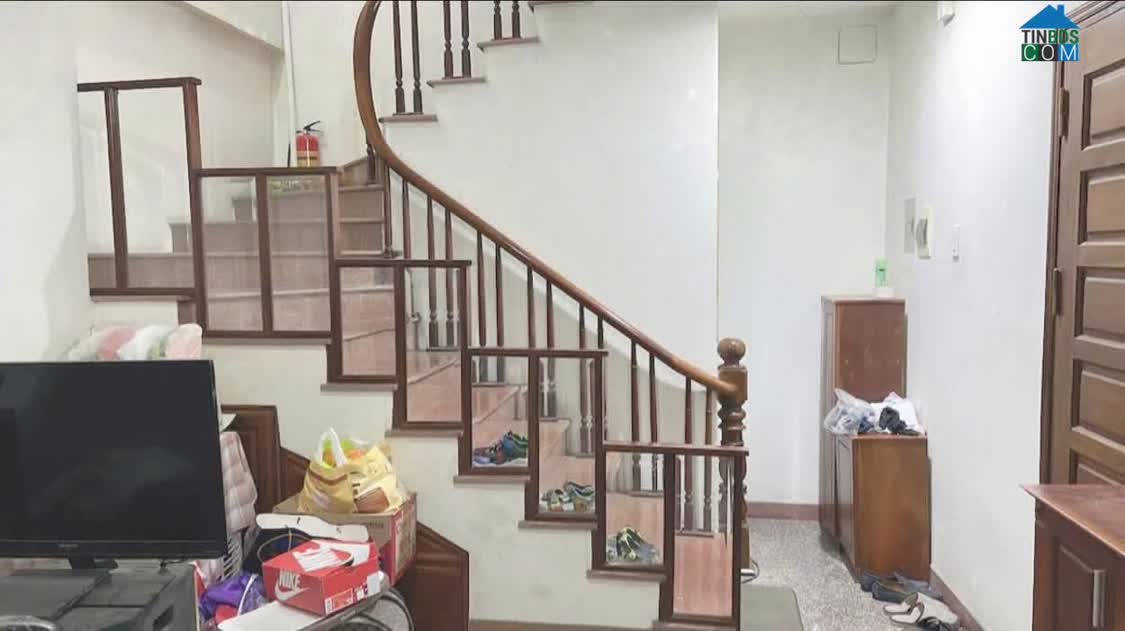 Ảnh Bán nhà ngõ 189 nguyễn Ngọc Vũ - phường Trung Hoà 10m ra Ô tô tránh - Nhà GĐ tự xây 0