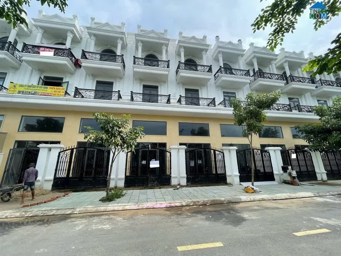 Ảnh Nhà 4 Lầu Xe Hơi Ngay Ngã Tư Ga Q12! Quá Đẹp! Giá Rất Tốt Luôn 0