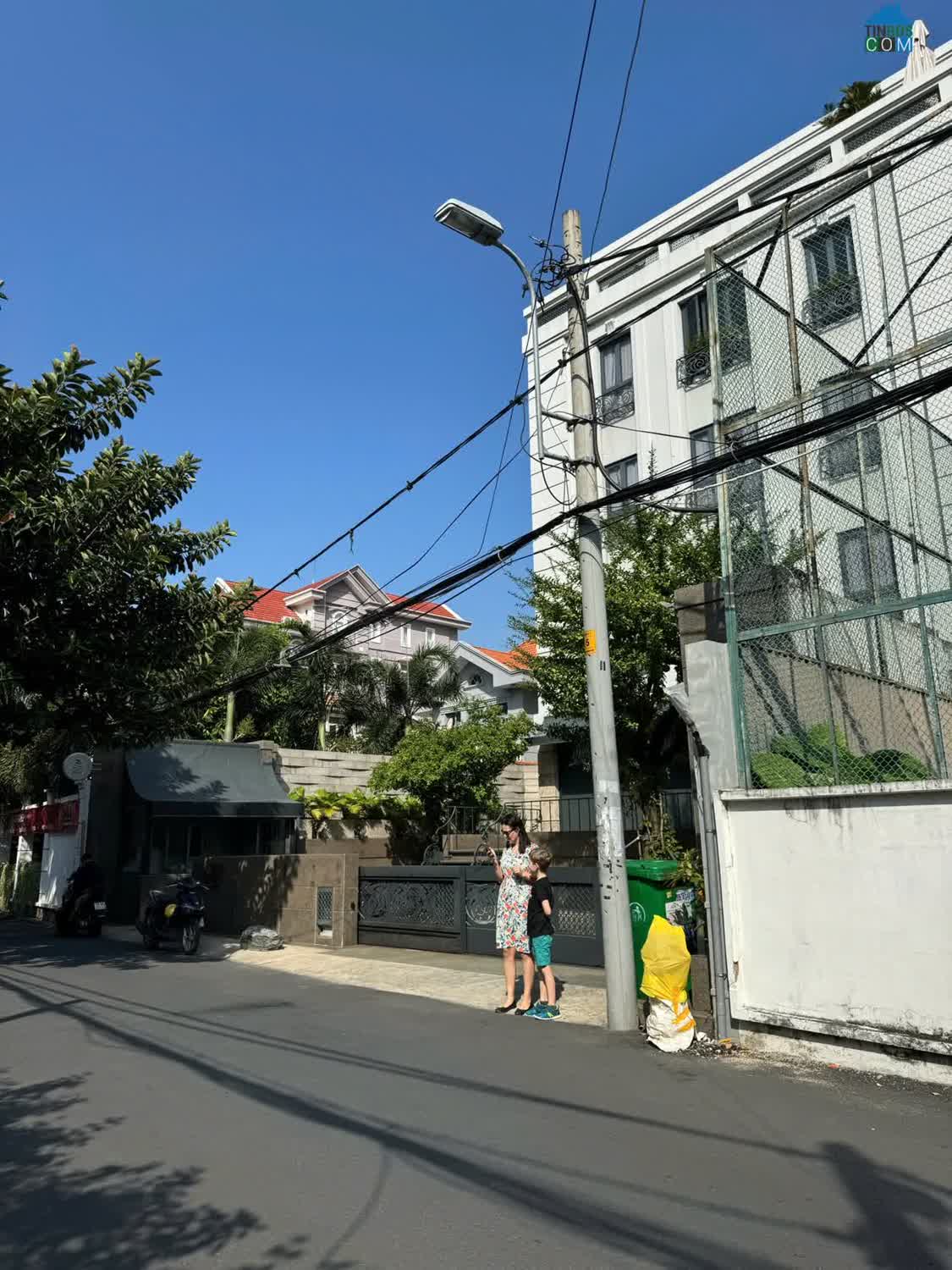 Ảnh Bán đất thổ cư 350m2 hẻm xe hoi dg Quốc Hương, Thảo Điền, Quận 2 - 34 tỷ 0