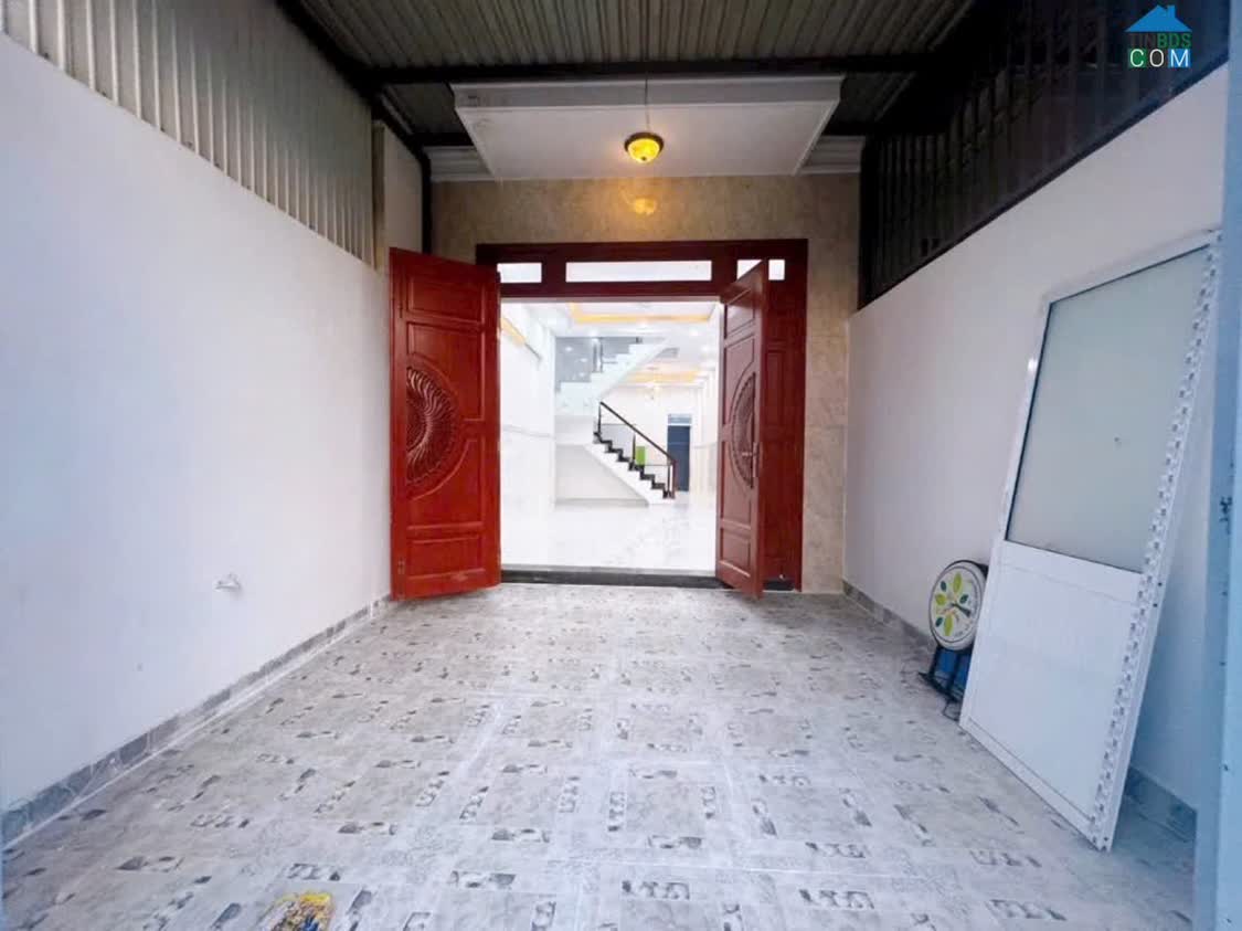 Ảnh Bán nhà hẻm 8m thông Thạnh Lộc – Quận 12 – 4 * 18 – 3 lầu chỉ hơn 4 tỷ 0