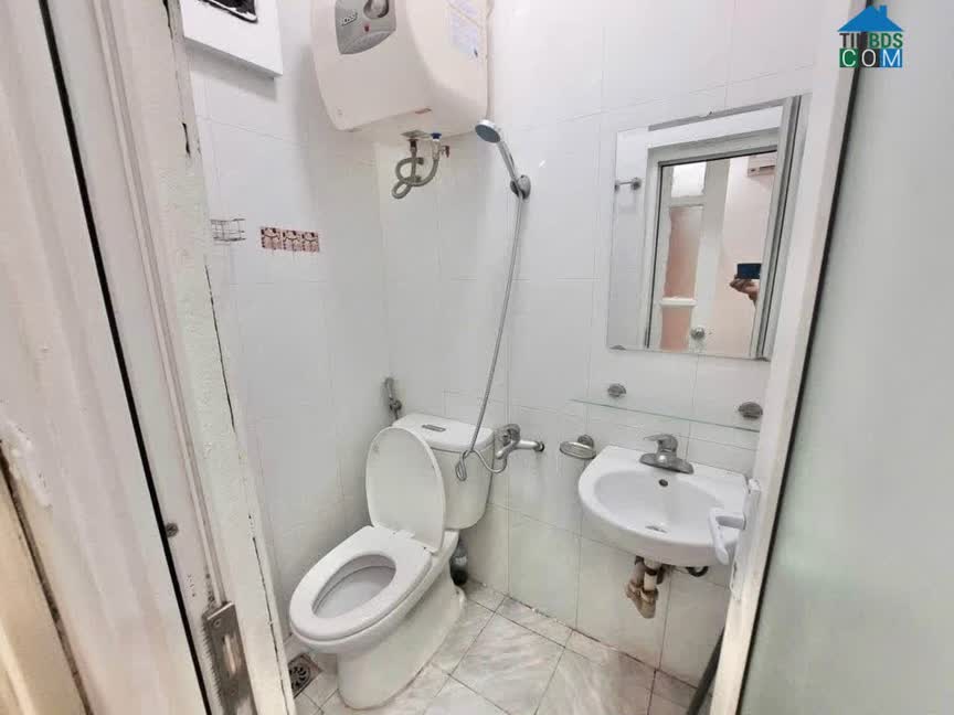 Ảnh Chính chủ bán căn hộ ccmn, ngõ 93 Phố Vũ Tông Phan, 35m2, nhà đẹp, ngõ thông, gần phố + ngã tư sở 1