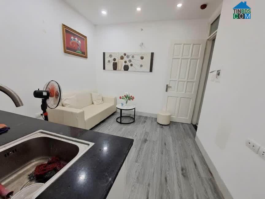 Ảnh Chính chủ bán căn hộ ccmn, ngõ 93 Phố Vũ Tông Phan, 35m2, nhà đẹp, ngõ thông, gần phố + ngã tư sở 3